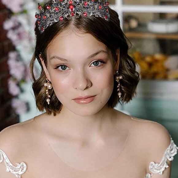 Gothic Crown Tiara for Women Queen of Hearts Costume Halloween Party Accessory - Picture 3 of 7